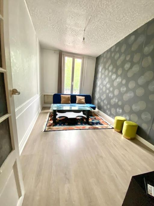 Lumieres De Paris Apartment *